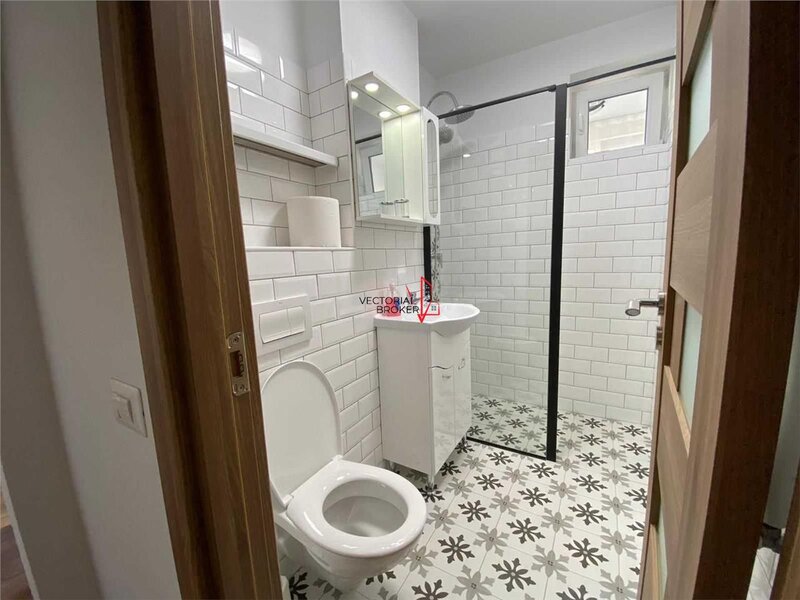 Colentina langa Complex Rose Garden, apartament renovat in bloc stradal.